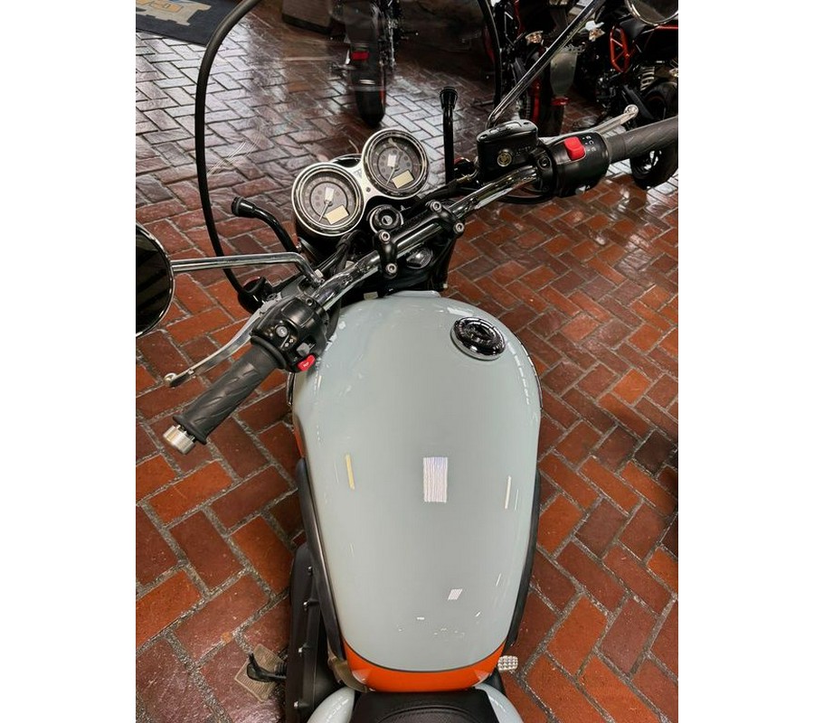 2023 Triumph Bonneville T100 Meriden Blue / Tangerine