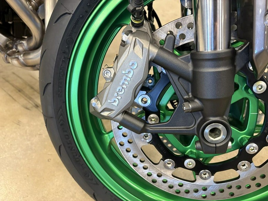 2025 Kawasaki Z900 SE ABS