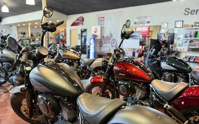 2025 Indian Motorcycle® Chief® Bobber Dark Horse® Black Smoke