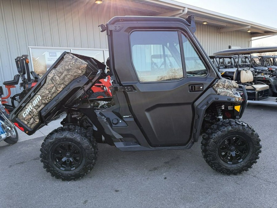 2022 Can-Am® Defender X mr HD10