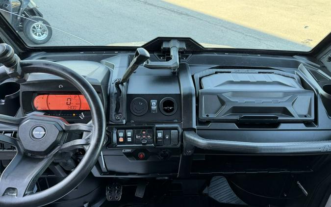 2022 Can-Am® Defender X mr HD10