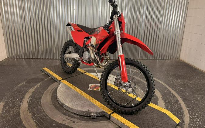 2027 GasGas EC 300