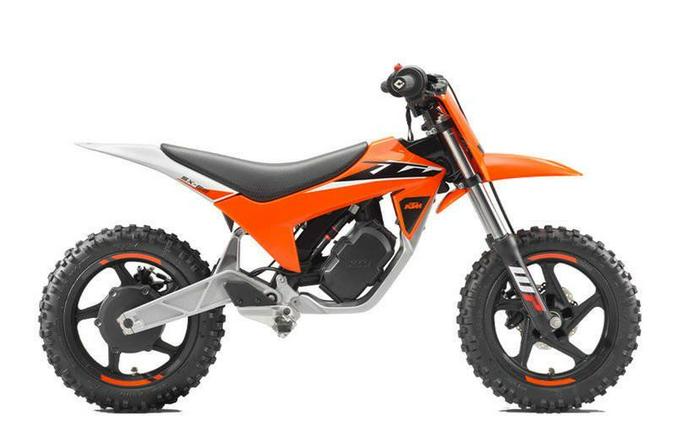 FIRST LOOK! THE ALUMINUM FRAMED 2024 KTM SX-E 2 IS COMING SOON