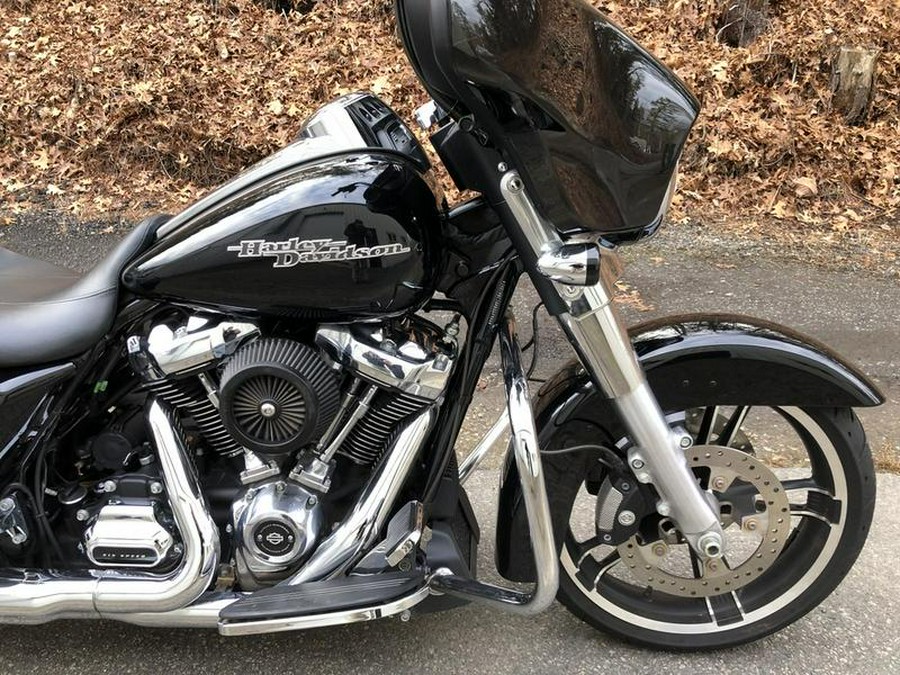 2019 Harley-Davidson® FLHX - Street Glide®