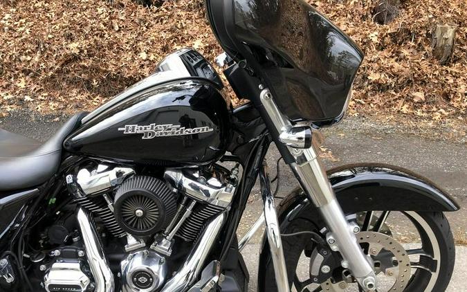 2019 Harley-Davidson® FLHX - Street Glide®