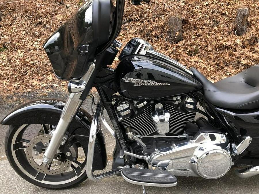 2019 Harley-Davidson® FLHX - Street Glide®