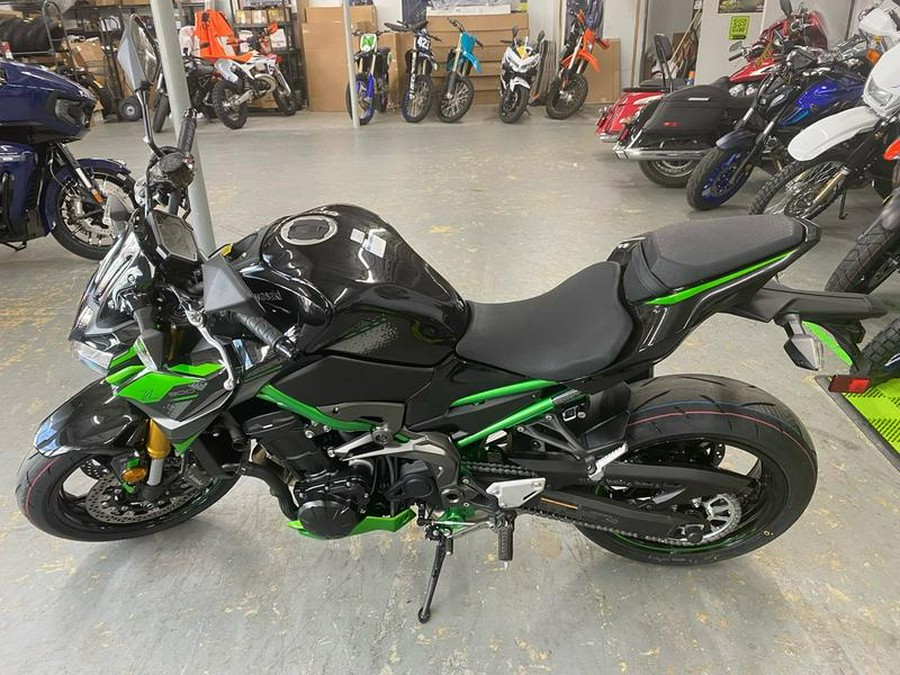 2024 Kawasaki Z900 SE ABS