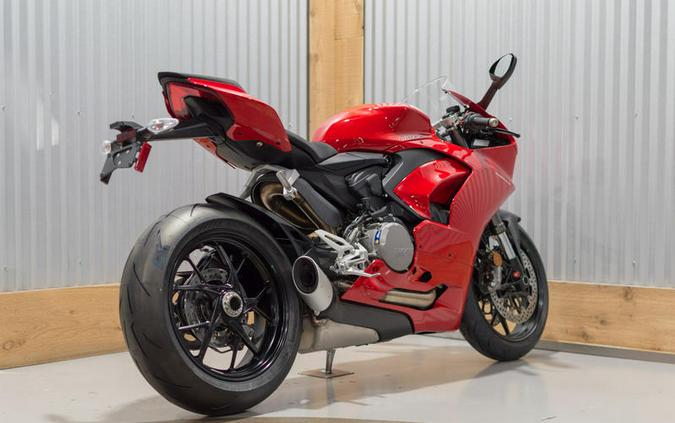 2025 Ducati Panigale V2 Red