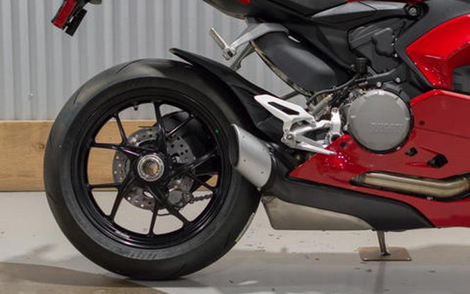 2025 Ducati Panigale V2 Red