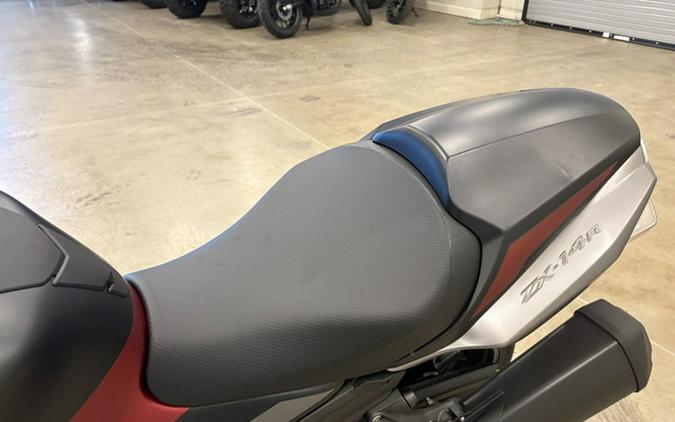 2025 Kawasaki Ninja ZX-14R ABS