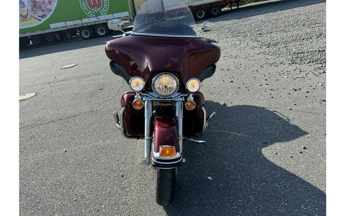 2010 ULTRA CLASSIC - Harley-Davidson®