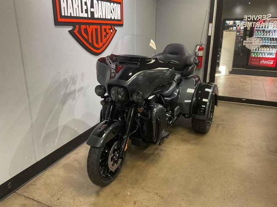2025 Harley-Davidson® FLHTCUTG - Tri Glide® Ultra