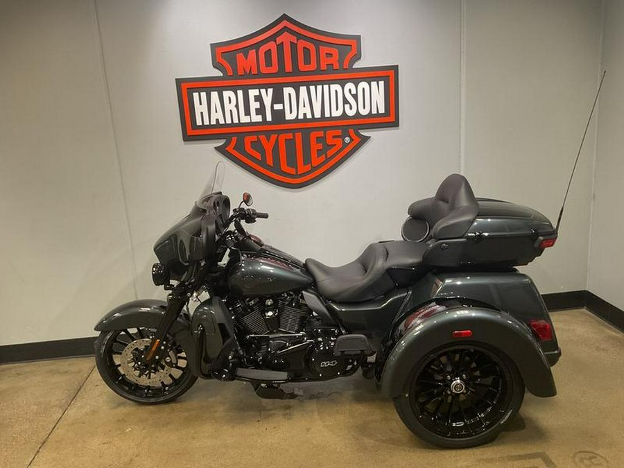 2025 Harley-Davidson® FLHTCUTG - Tri Glide® Ultra