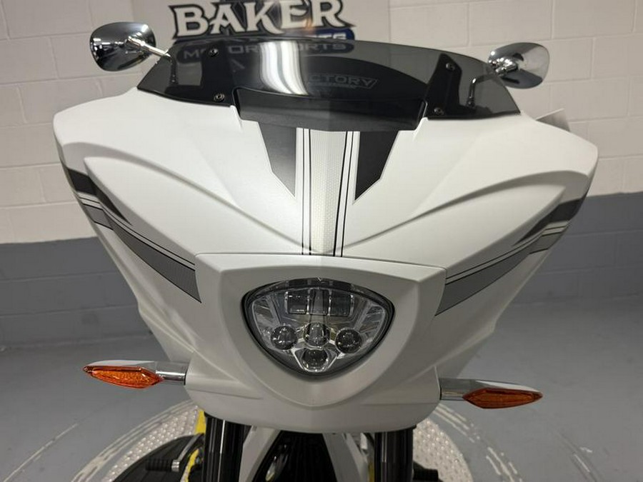 2016 Victory Motorcycles® Magnum® Black Crystal over Super Steel Gray