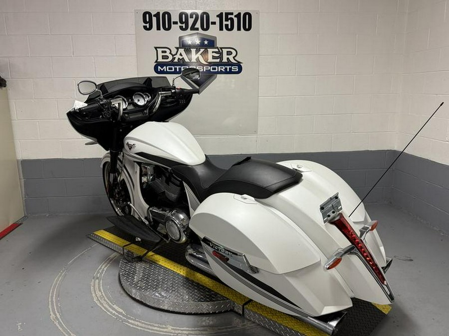 2016 Victory Motorcycles® Magnum® Black Crystal over Super Steel Gray