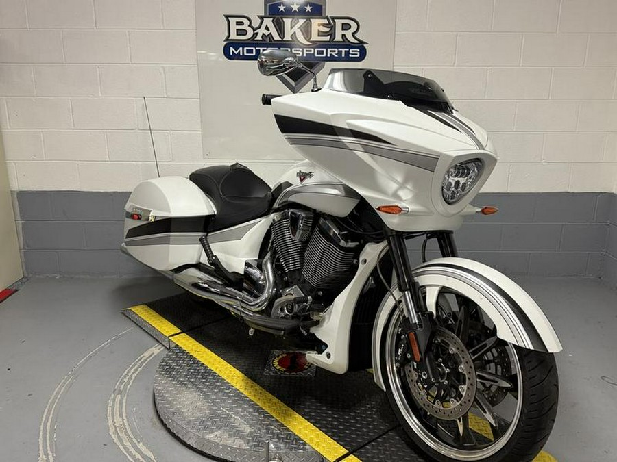 2016 Victory Motorcycles® Magnum® Black Crystal over Super Steel Gray