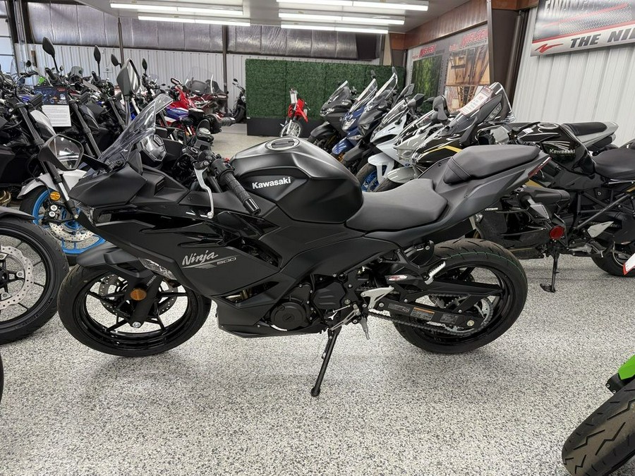 2026 Kawasaki Ninja® 500 ABS