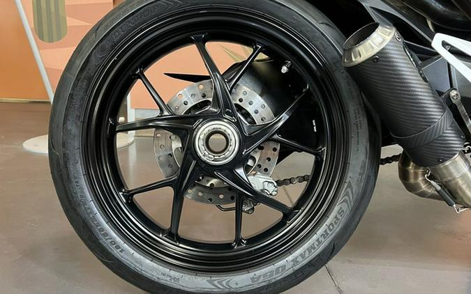 2024 Ducati Streetfighter V2 Red V2