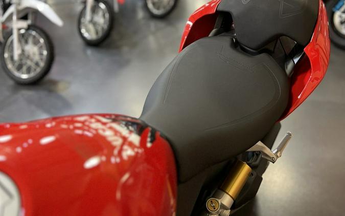 2024 Ducati Streetfighter V2 Red V2