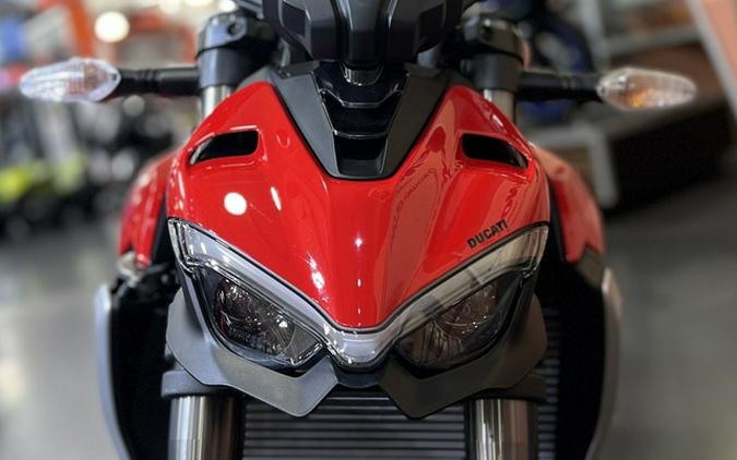 2024 Ducati Streetfighter V2 Red V2