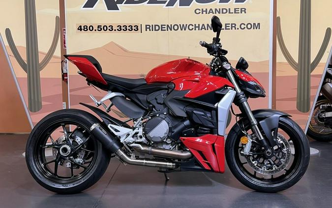 2024 Ducati Streetfighter V2 Red V2
