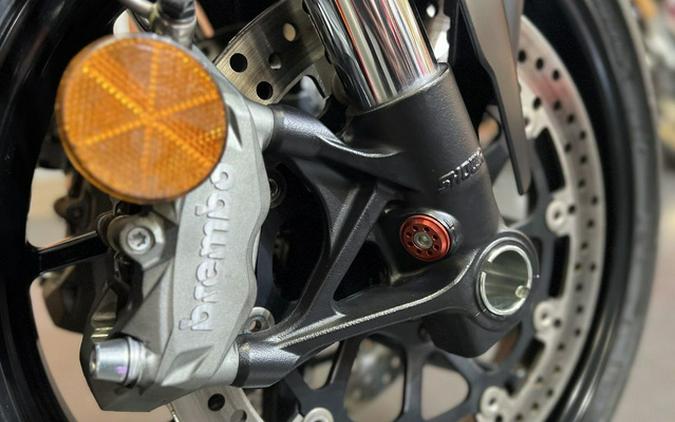 2024 Ducati Streetfighter V2 Red V2