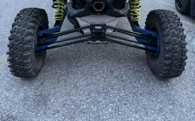 2020 Can-Am Maverick X3 X Rs Turbo RR Hyper Silver, Intense Blue & Manta Green