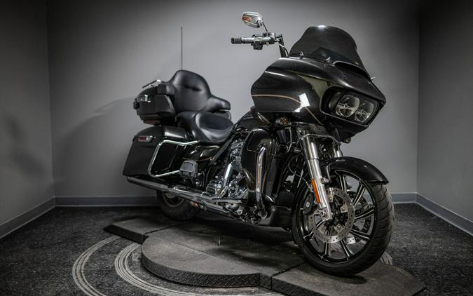 2017 Road Glide Ultra (FLTRU)