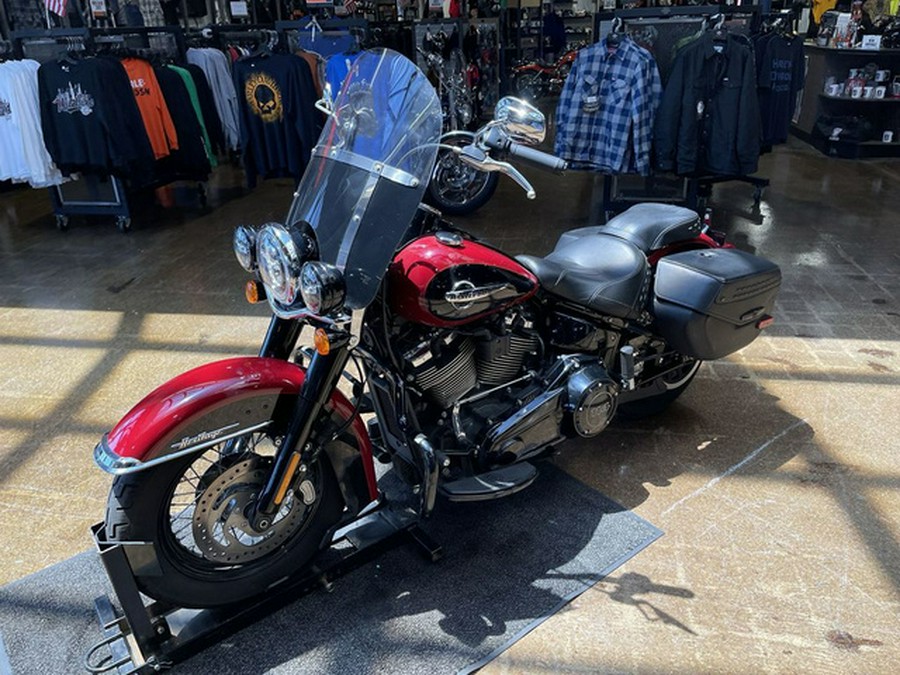 2018 Harley-Davidson FLHCS - Softail Heritage Classic 114