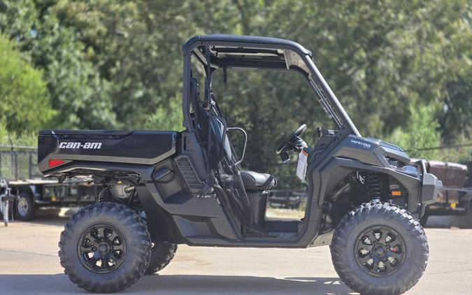 2026 Can-Am® Defender XT HD11