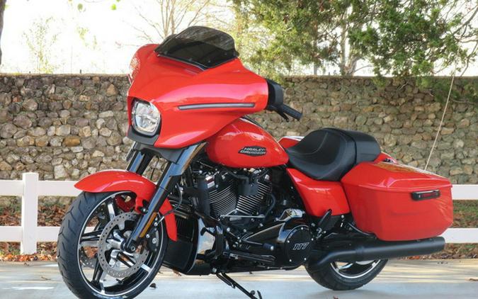 2026 Harley-Davidson Street Glide FLHX
