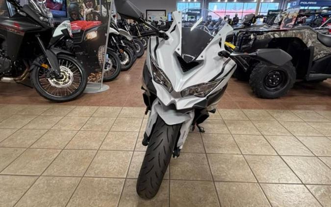 2025 Kawasaki NINJA® ZX™-4RR ABS