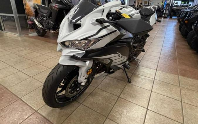 2025 Kawasaki NINJA® ZX™-4RR ABS