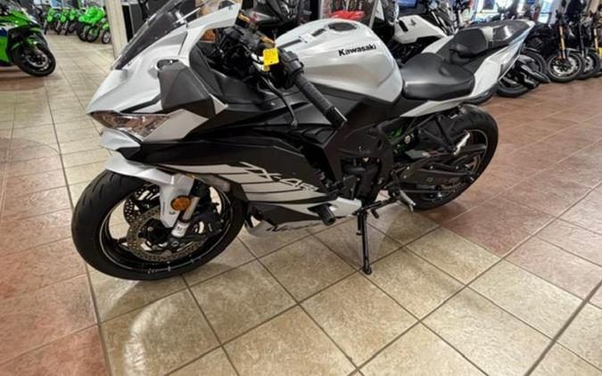 2025 Kawasaki NINJA® ZX™-4RR ABS