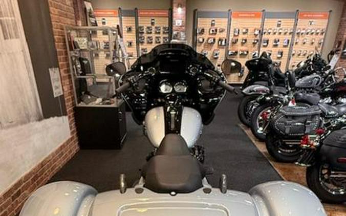 2024 Harley-Davidson® FLTRT - Road Glide® 3