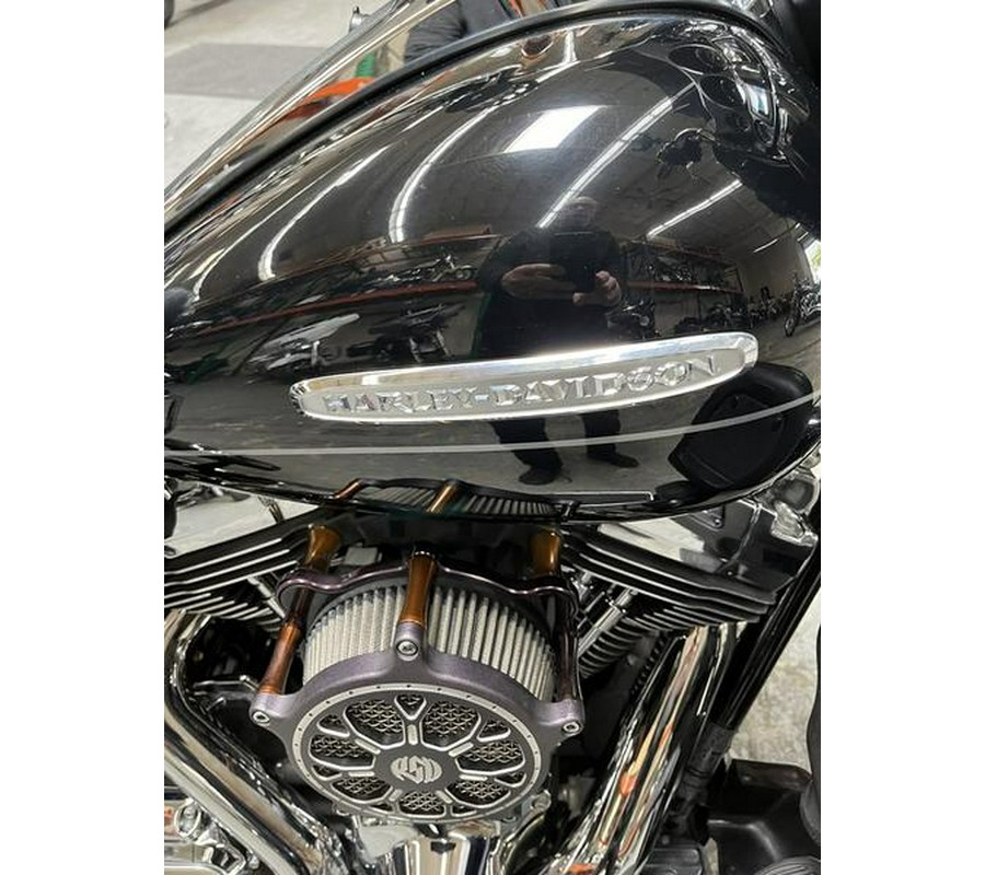 2013 Harley-Davidson® FLHTK - Electra Glide® Ultra Limited