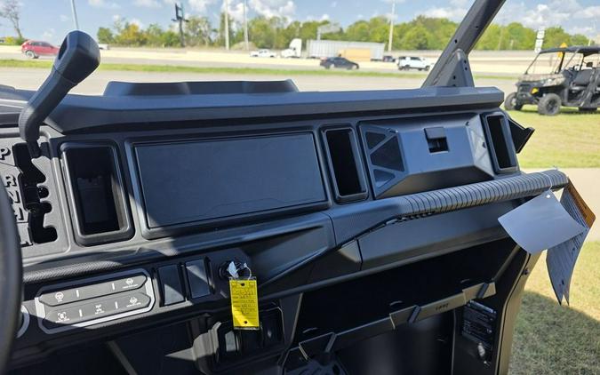 2026 Can-Am® Defender XT HD11