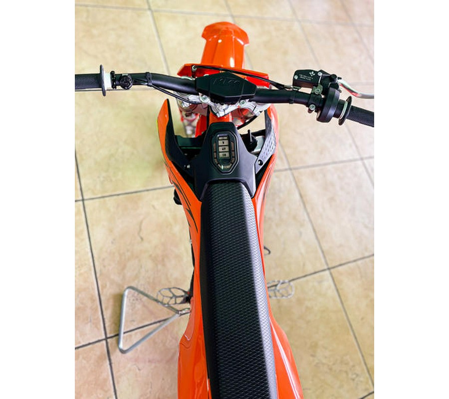 2026 KTM SX-E 5