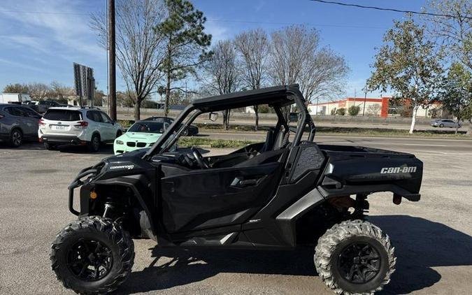 2024 Can-Am® Commander XT 700