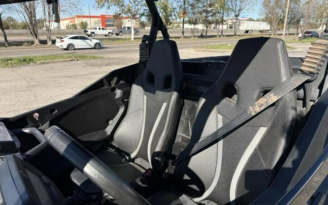 2024 Can-Am® Commander XT 700