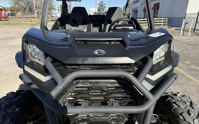 2024 Can-Am® Commander XT 700