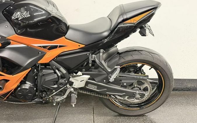2019 Kawasaki Ninja® 650 ABS Candy Orange/Metallic Spark Black