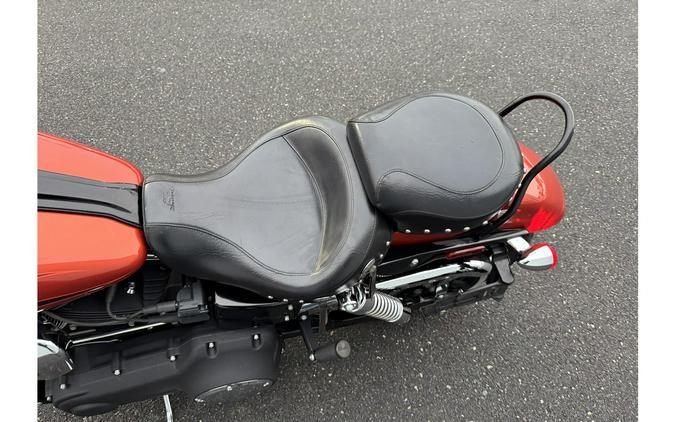 2011 DYNA WIDE GLIDE - Harley-Davidson®