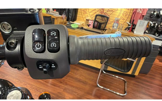 2025 Indian Motorcycle CHIEF BOBBER, NARA BRONZE SMOKE, 49S Base