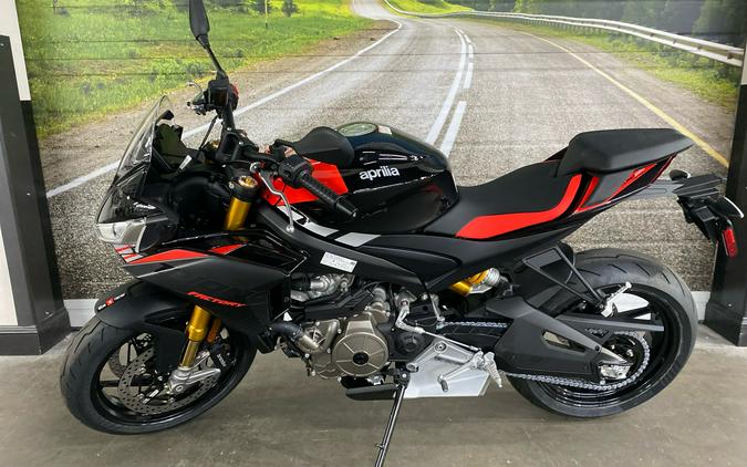2026 Aprilia Tuono 660 Factory
