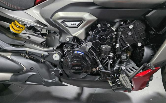 2026 Ducati XDiavel V4 Burning Red