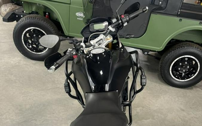 2023 BMW G 310 GS Cosmic Black 3