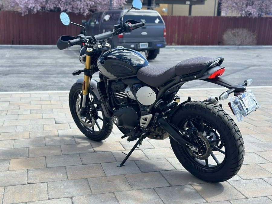 2025 Triumph Scrambler 400 X Phantom Black / Silver Ice