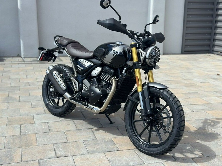 2025 Triumph Scrambler 400 X Phantom Black / Silver Ice