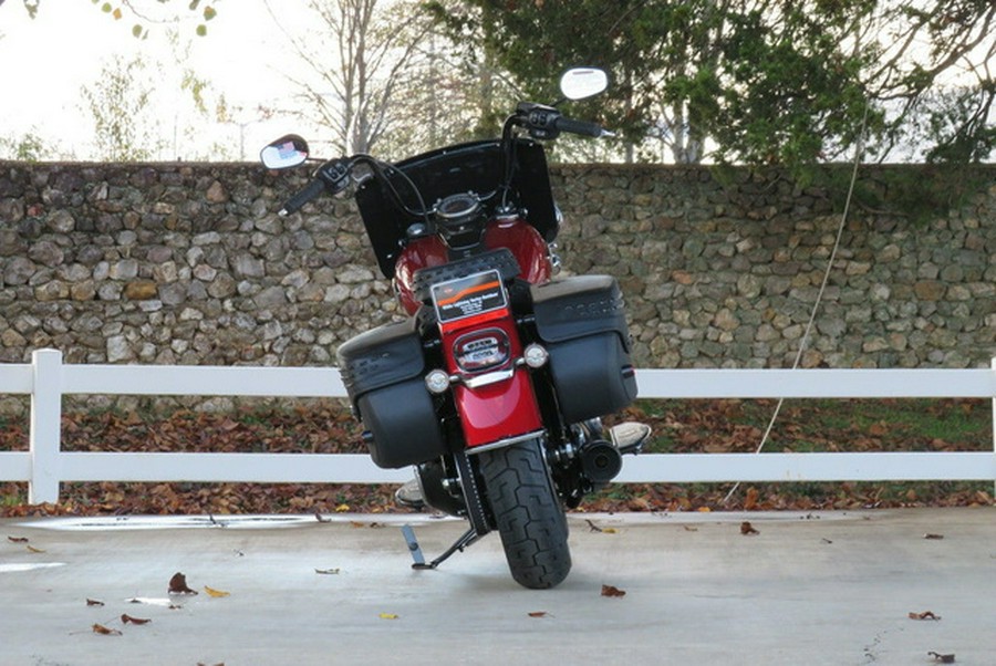 2026 Harley-Davidson Softail FLHC - Heritage Classic